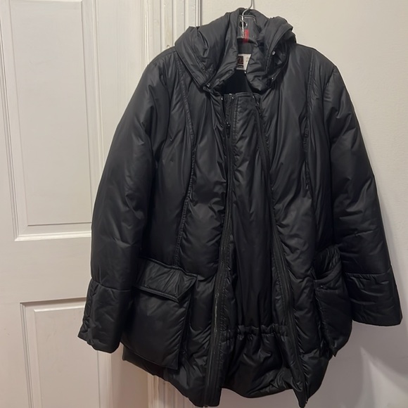 Maternity puffer coat - Picture 2 of 8